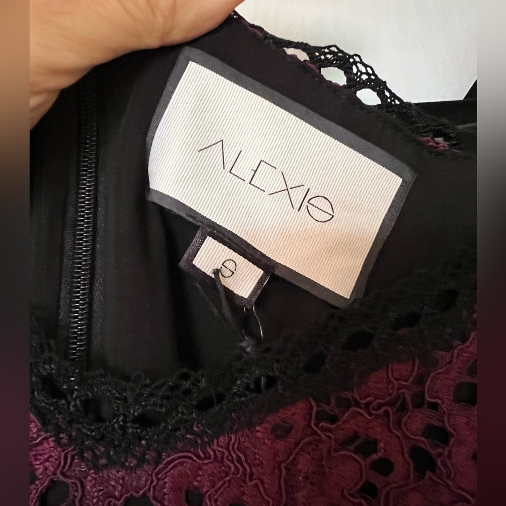 NWT Alexis Sophie Burgundy Lace Off Shoulder Tie Shoulder Dress. Small - Picture 9 of 14